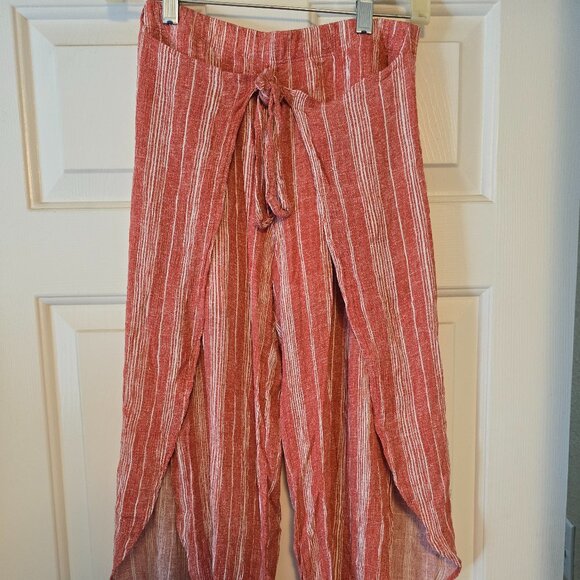 Ladies Size Small A Byer Gaucho Coral Striped‎ Pants - Picture 1 of 3